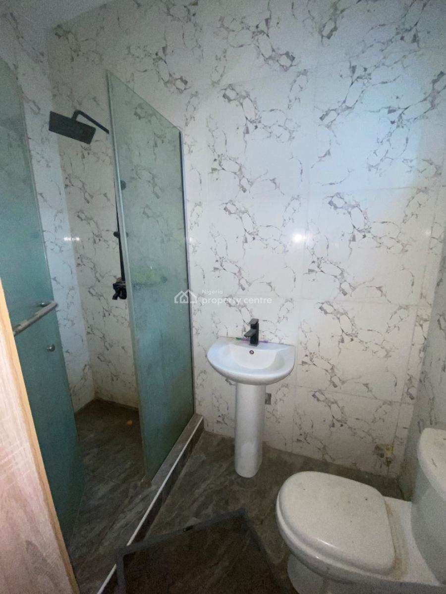 Roomself Contain in a Serene Environment (shared), Rising Gold Estate, Ikota, Lekki, Lagos, Flat / Apartment for Rent