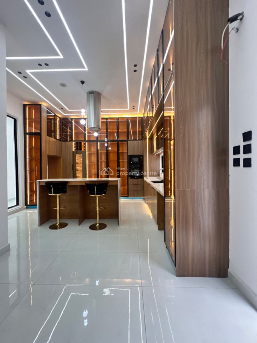 Luxurious 5 Bedroom House, Lekki, Lagos, Detached Duplex for Sale