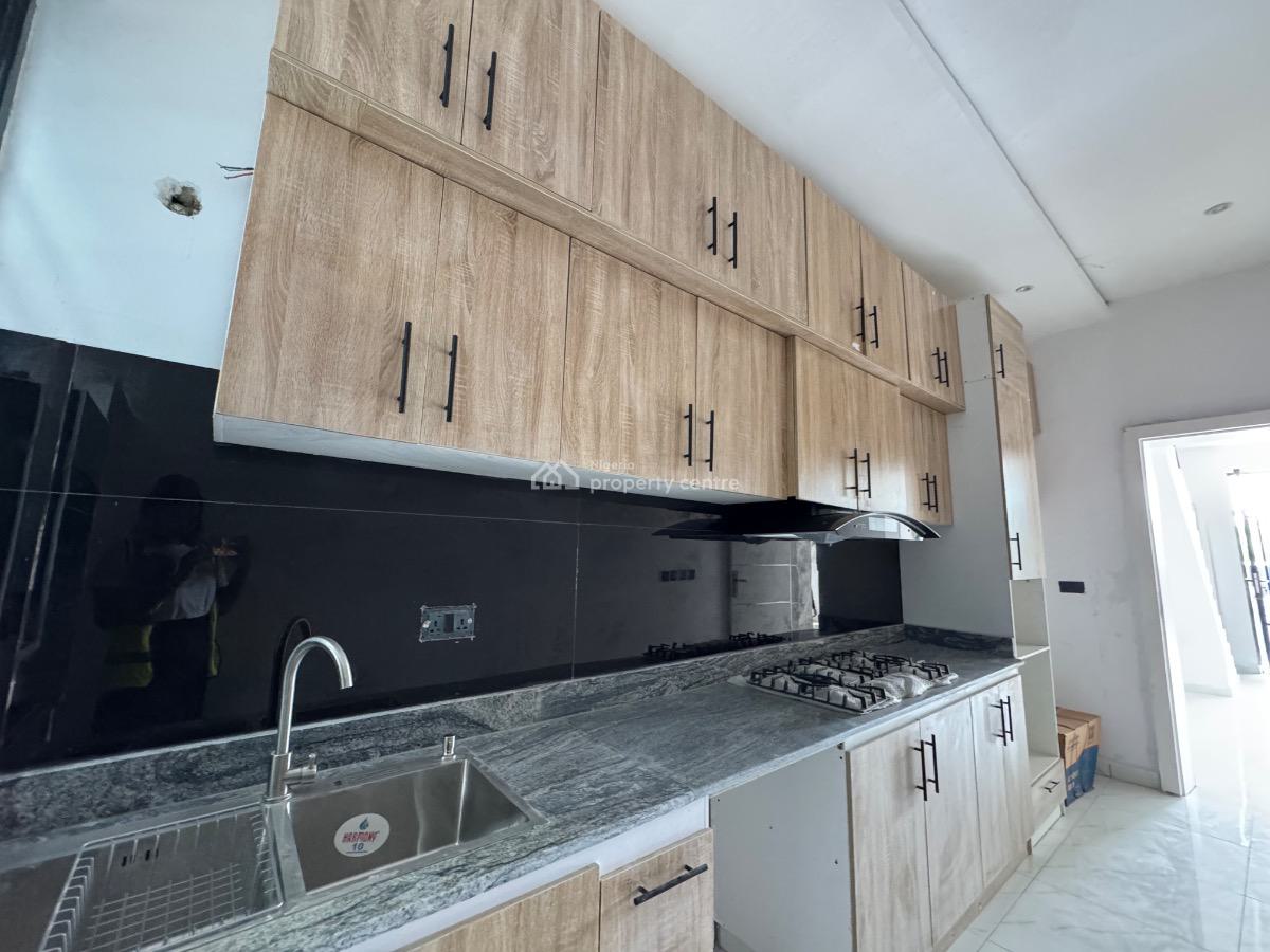 Spacious 3 Bedroom Terrace, Ogombo, Ajah, Lagos, Terraced Duplex for Sale