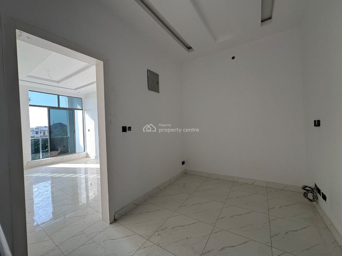 Spacious 3 Bedroom Terrace, Ogombo, Ajah, Lagos, Terraced Duplex for Sale