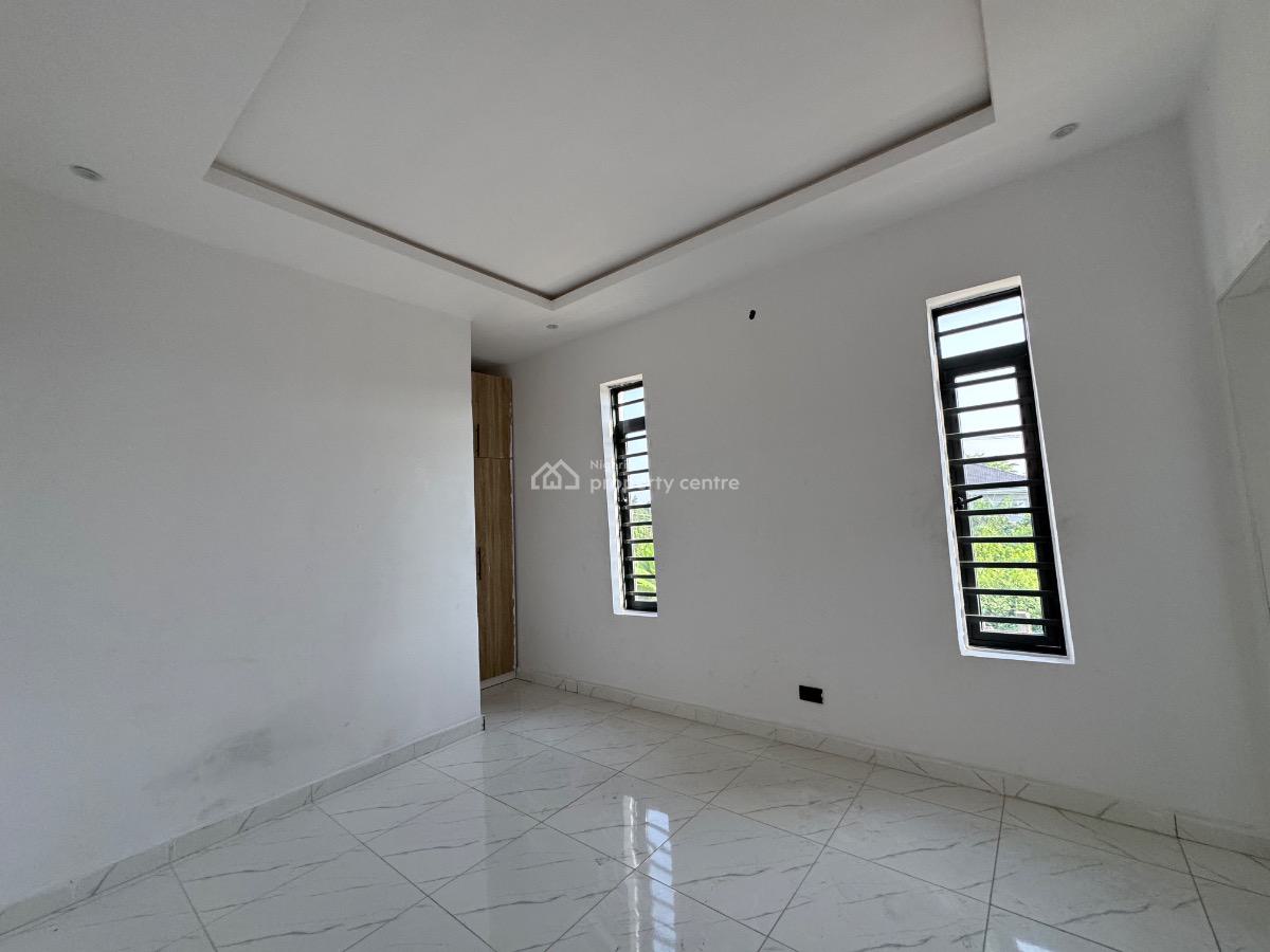 Spacious 3 Bedroom Terrace, Ogombo, Ajah, Lagos, Terraced Duplex for Sale