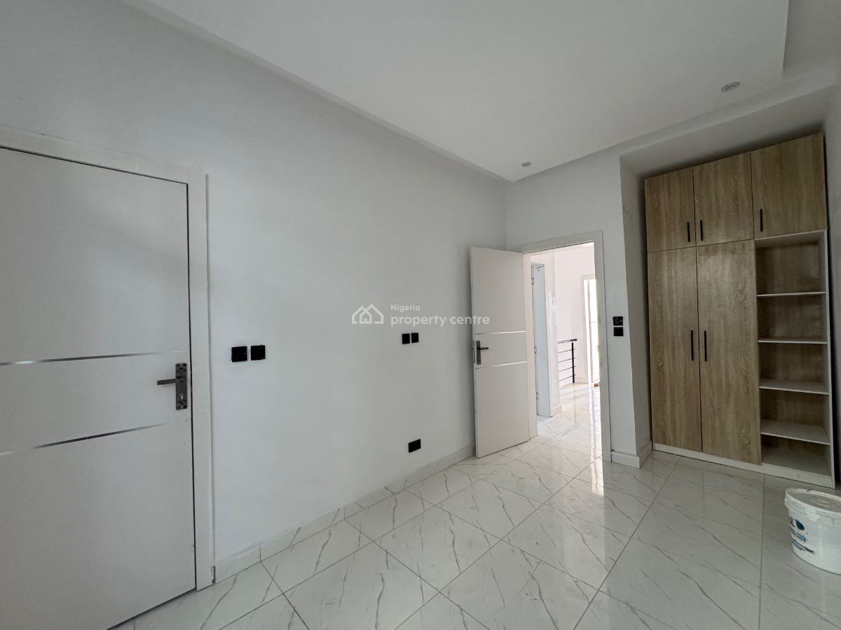 Spacious 3 Bedroom Terrace, Ogombo, Ajah, Lagos, Terraced Duplex for Sale