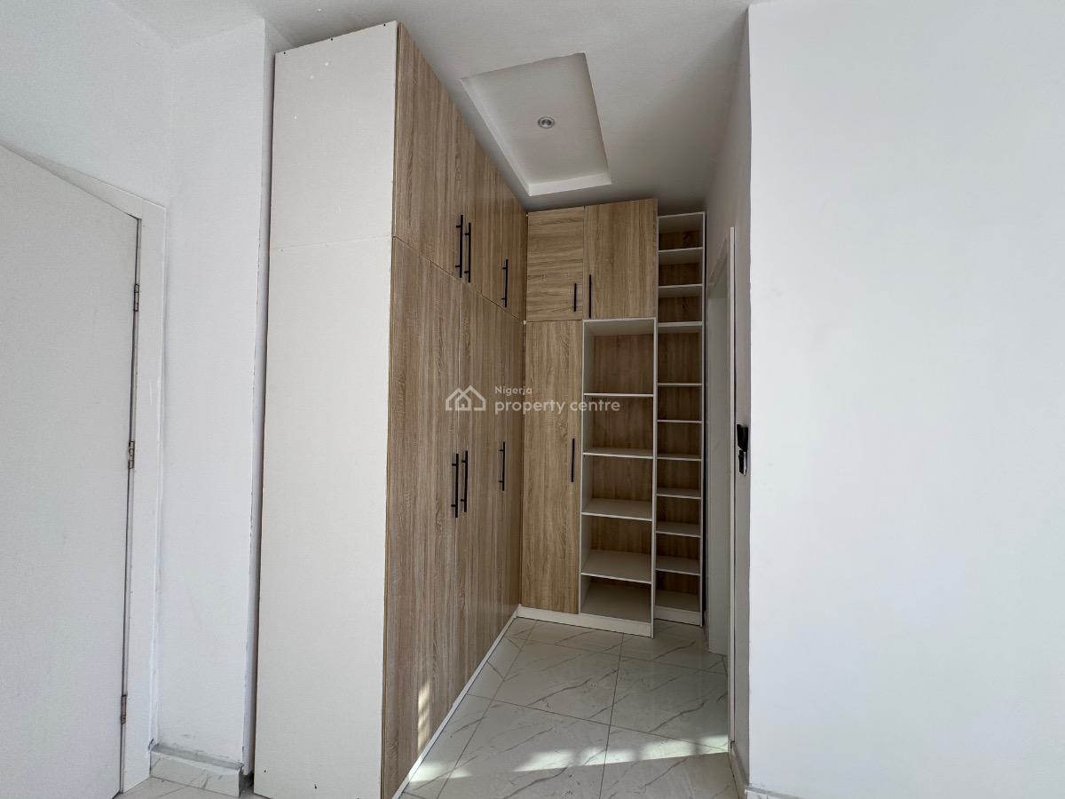 Spacious 3 Bedroom Terrace, Ogombo, Ajah, Lagos, Terraced Duplex for Sale