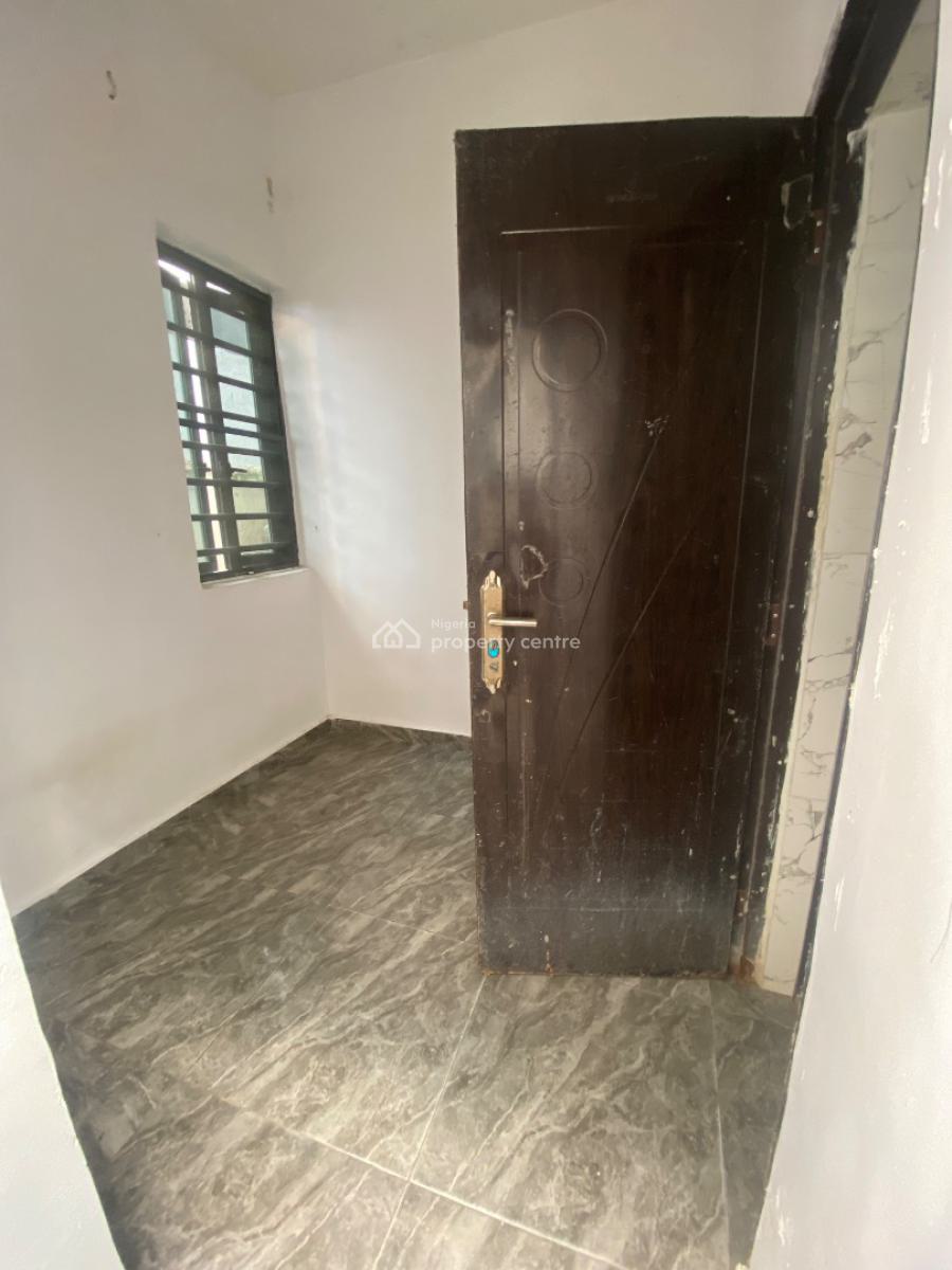 Super Luxurious Bq with Shared Kitchen, Rising Gold Estate, Ikota, Lekki, Lagos, Flat / Apartment for Rent