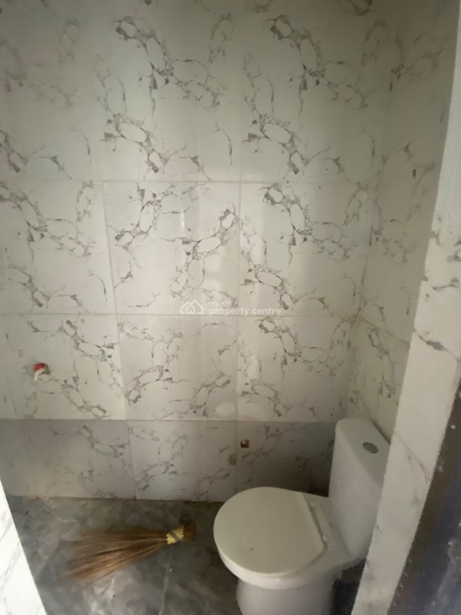 Super Luxurious Bq with Shared Kitchen, Rising Gold Estate, Ikota, Lekki, Lagos, Flat / Apartment for Rent