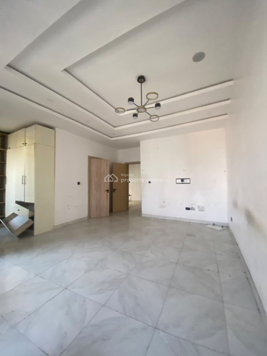 an Executive One Bedroom Shared Apartment, Ikota Villa Estate Lekki Phase 2, Lekki, Lagos, Self Contain (single Rooms) for Rent