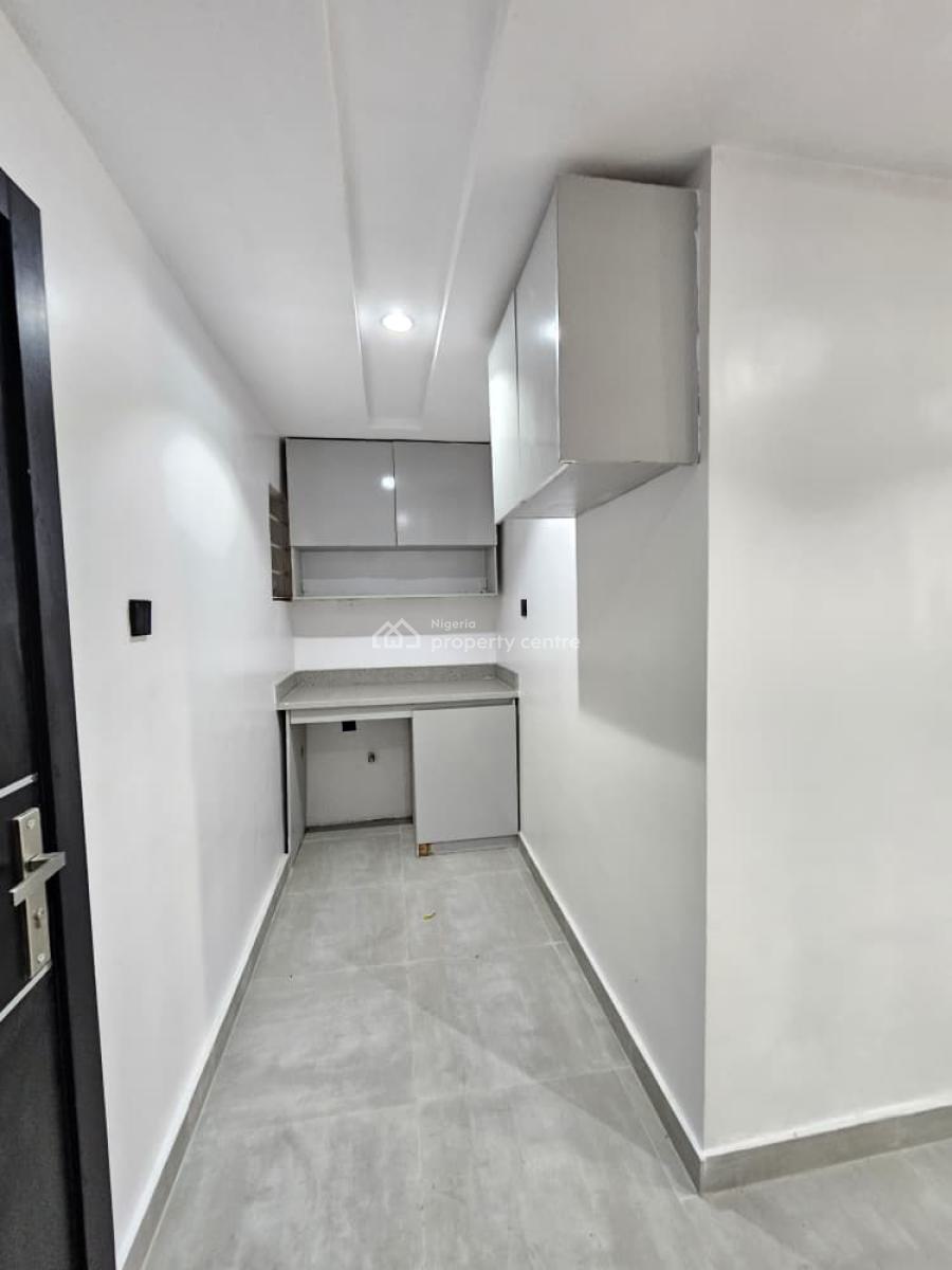3 Bedroom Apartment, Lekki Phase 1, Lekki, Lagos, Flat / Apartment for Sale
