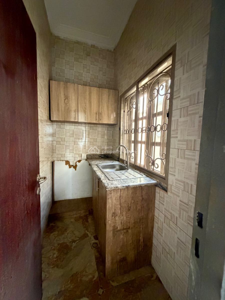 Cozy Self Contain, Gilmore, Jahi, Abuja, Self Contain (single Rooms) for Rent