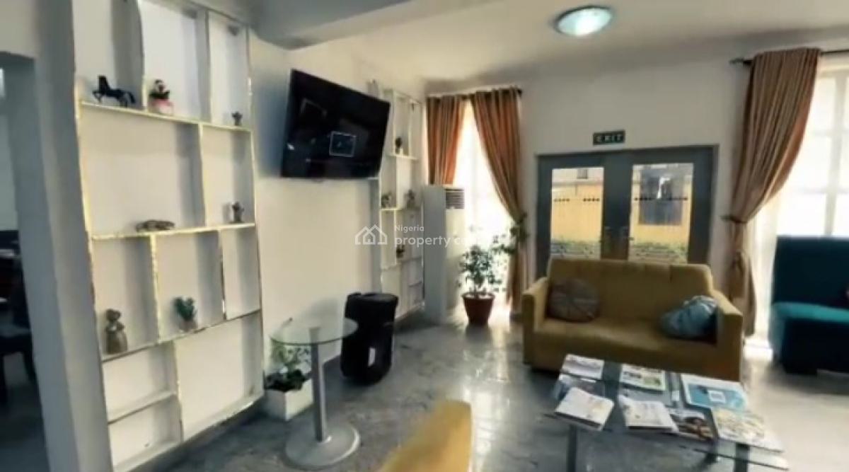 Massive and Luxurious Fully Functional Hotel, Ikeja Gra, Ikeja, Lagos, Hotel / Guest House for Sale