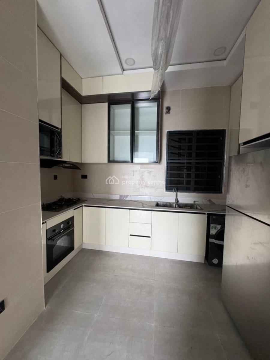 Lovely 3 Bedroom Apartment with Pool, Lekki Phase 1, Lekki, Lagos, Block of Flats for Sale