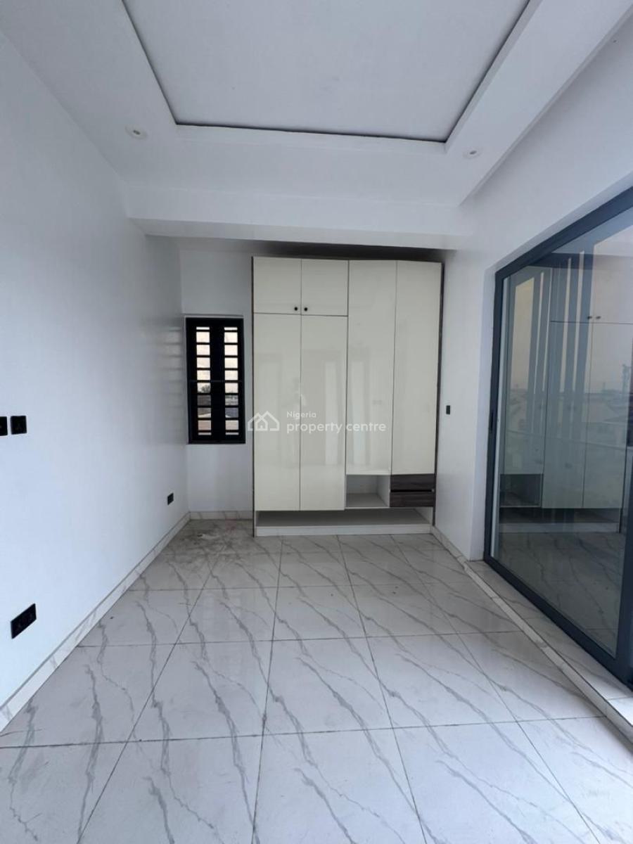 Lovely 3 Bedroom Apartment with Pool, Lekki Phase 1, Lekki, Lagos, Block of Flats for Sale