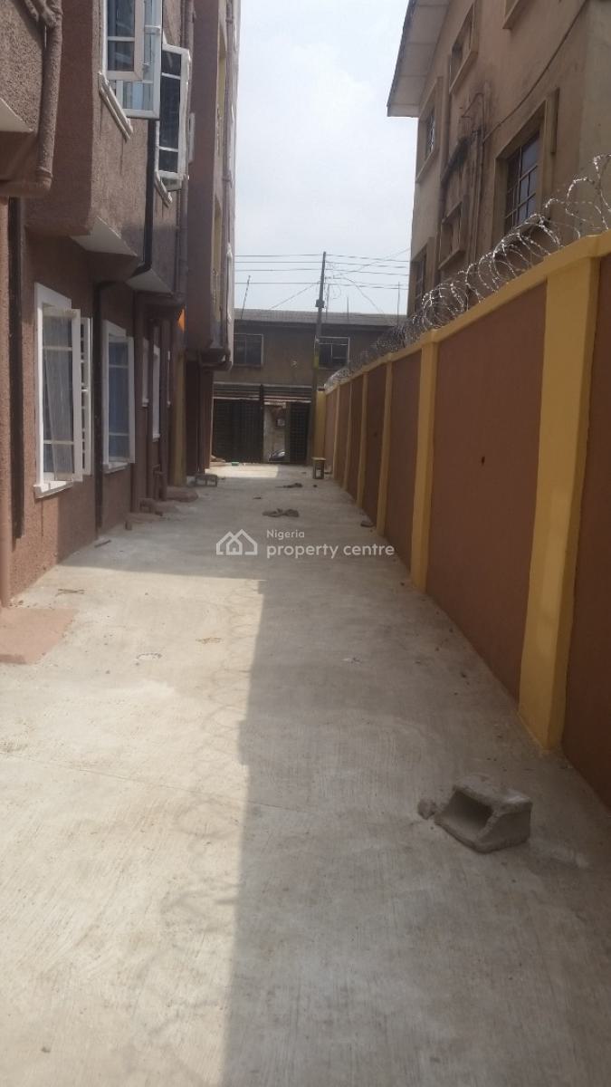 Executive Newly Built Units of Mini Flats, Off Lawanson Road, Surulere, Lagos, Mini Flat (room and Parlour) for Rent