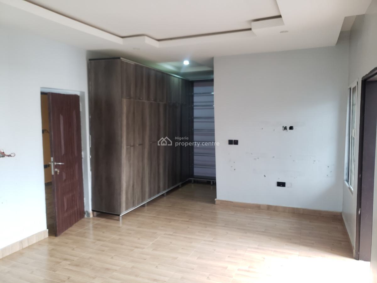 Clean 7 Bedroom Duplex with Bq, Naf Valley Estate, Asokoro District, Abuja, Semi-detached Duplex for Sale