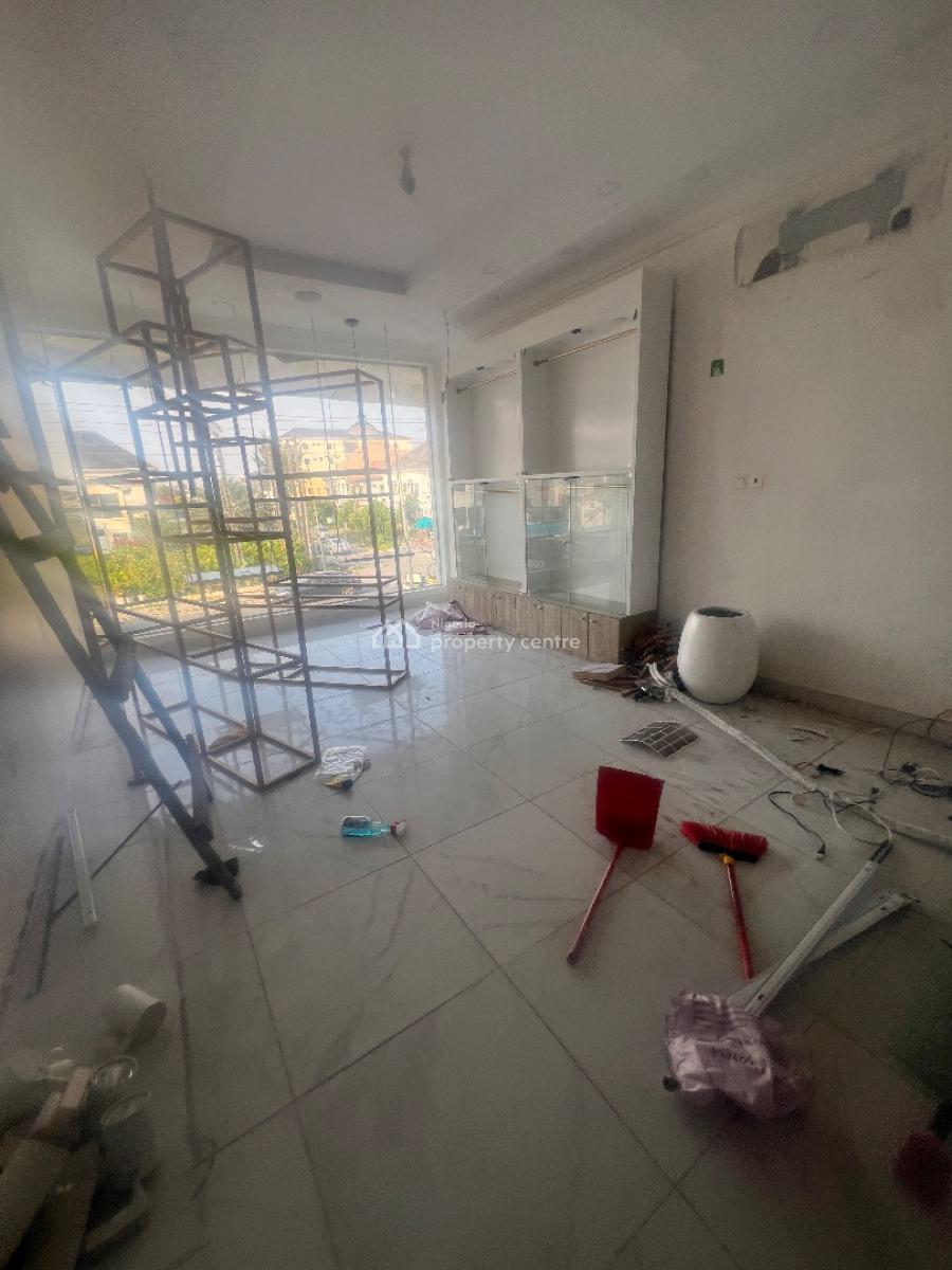 Shop Space Upstairs, Emmanuel Abimbola Cole, Lekki Phase 1, Lekki, Lagos, Shop for Rent