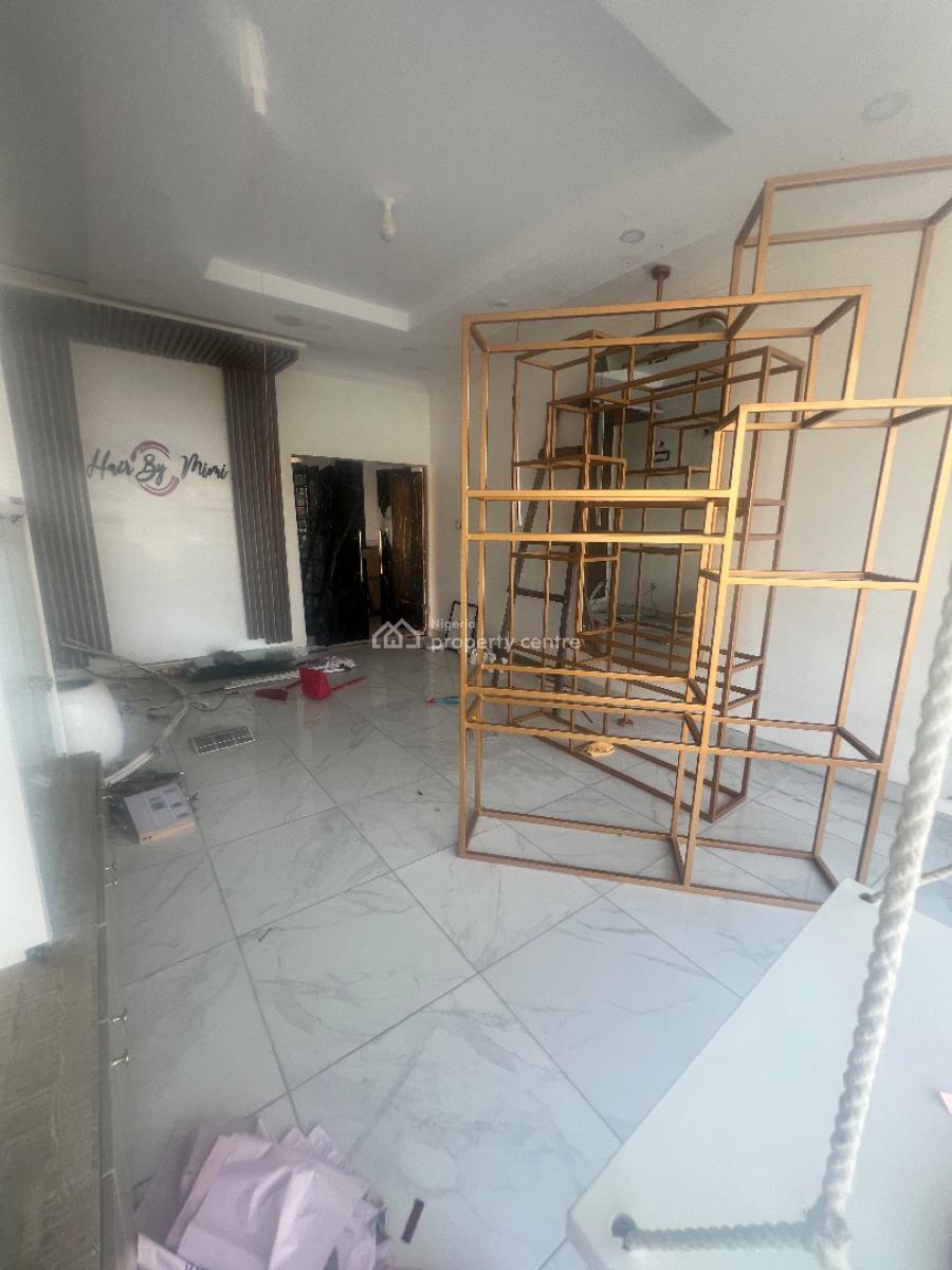 Shop Space Upstairs, Emmanuel Abimbola Cole, Lekki Phase 1, Lekki, Lagos, Shop for Rent