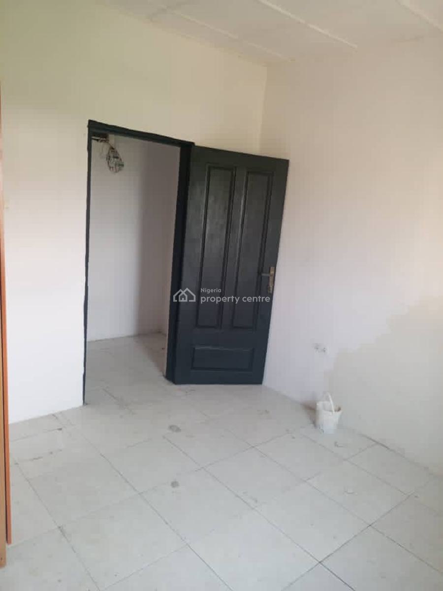 Standard and Sharp 2 Bedroom Flat, Thomas Estate, Ajah, Lagos, Flat / Apartment for Rent
