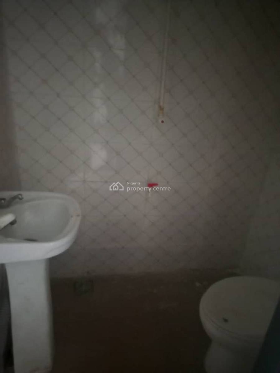 Standard and Sharp 2 Bedroom Flat, Thomas Estate, Ajah, Lagos, Flat / Apartment for Rent