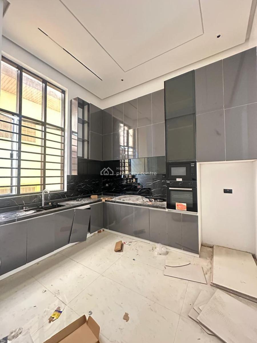 Luxury 3 Bedroom Apartment, Lekki Phase 1, Lekki, Lagos, Flat / Apartment for Sale