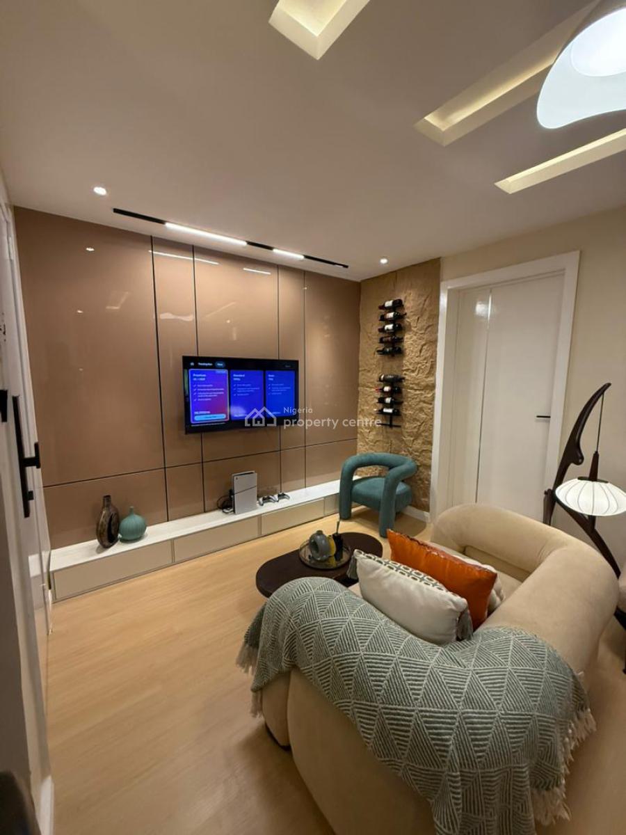 Cozy 1 Bedroom Apartment with Pool & Gym, Lekki Phase 1, Lekki, Lagos, Flat / Apartment Short Let