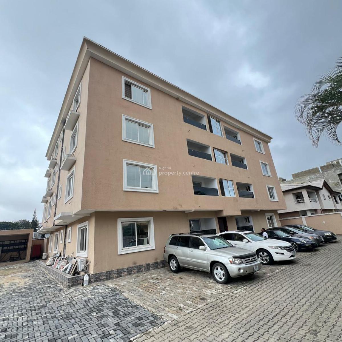 Fantastic 3 Bedroom & Bq, Lekki Phase 1, Lekki, Lagos, Flat / Apartment for Sale