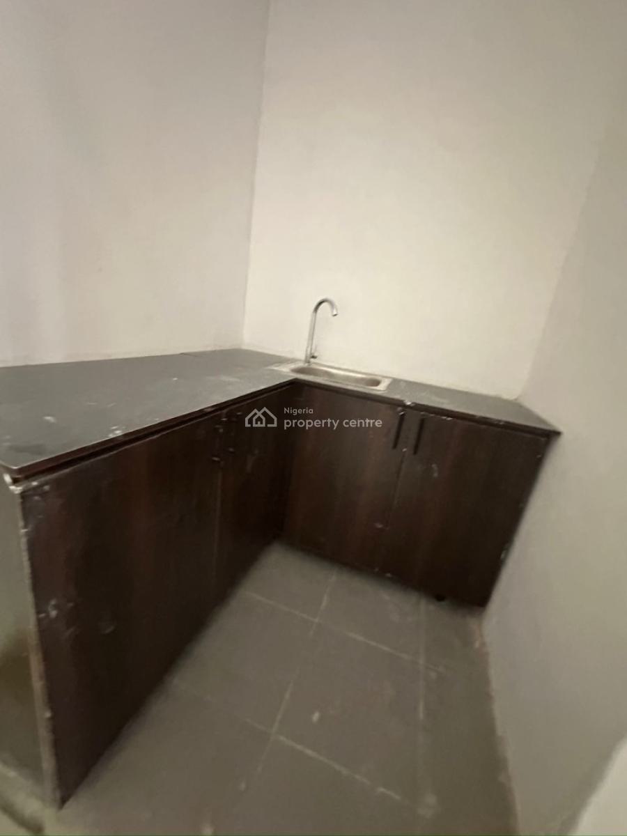 Spacious Miniflat, Off Admiralty Way, Lekki Phase 1, Lekki, Lagos, Mini Flat (room and Parlour) for Rent