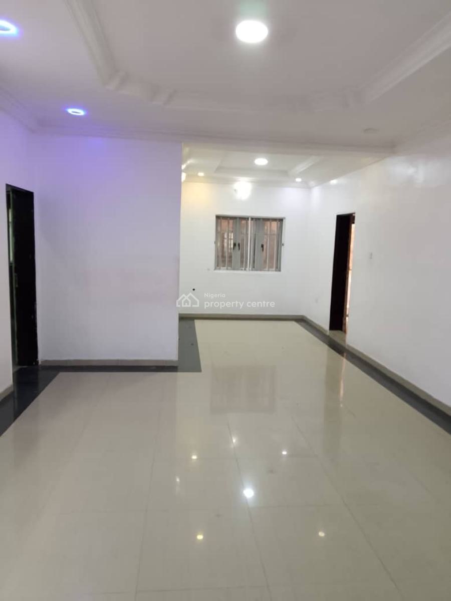 3 Bedroom Flat in a Secured Estate, Waterfront Estate, Gra Phase 1, Magodo, Lagos, Flat / Apartment for Rent