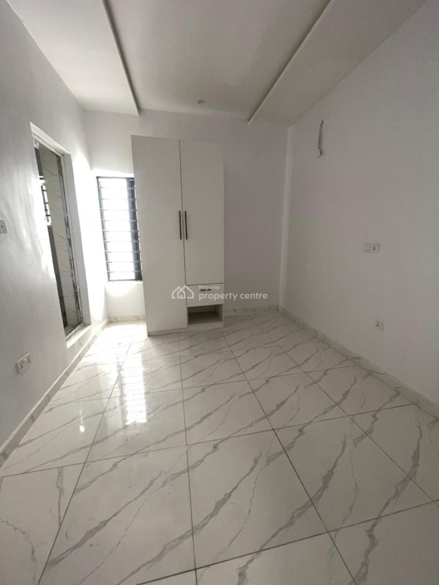 Well Spacious 2 Bedroom Apartment, Ikota, Lekki, Lagos, Flat / Apartment for Sale