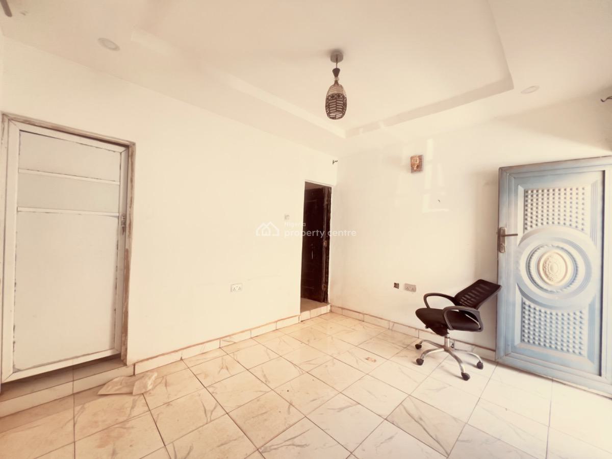 Clean Self Contain Apartment, By Lea Primary School, Apo, Abuja, Self Contain (single Rooms) for Rent