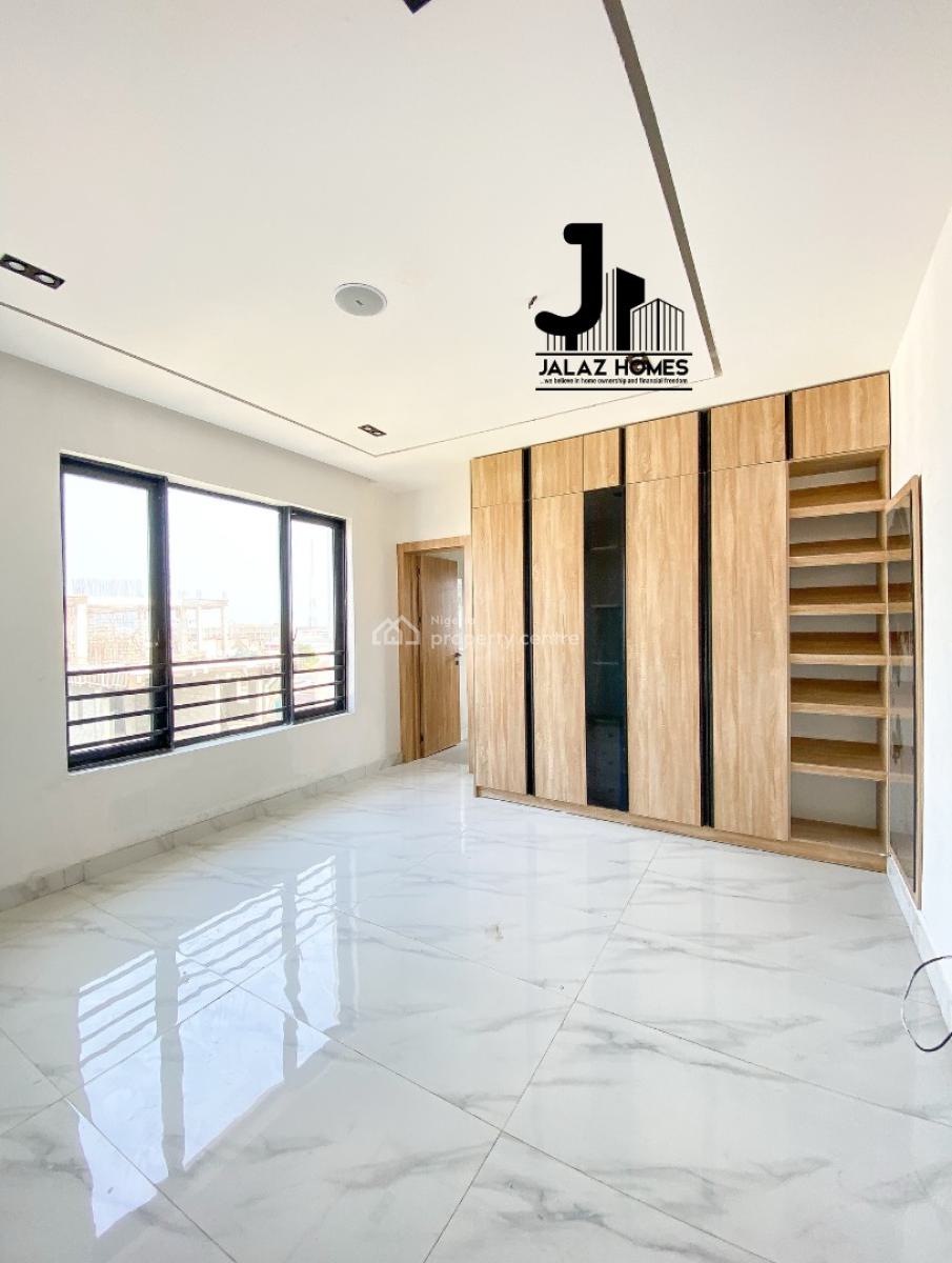 2 Bedroom Apartment, Lekki Phase 1, Lekki, Lagos, Flat / Apartment for Sale