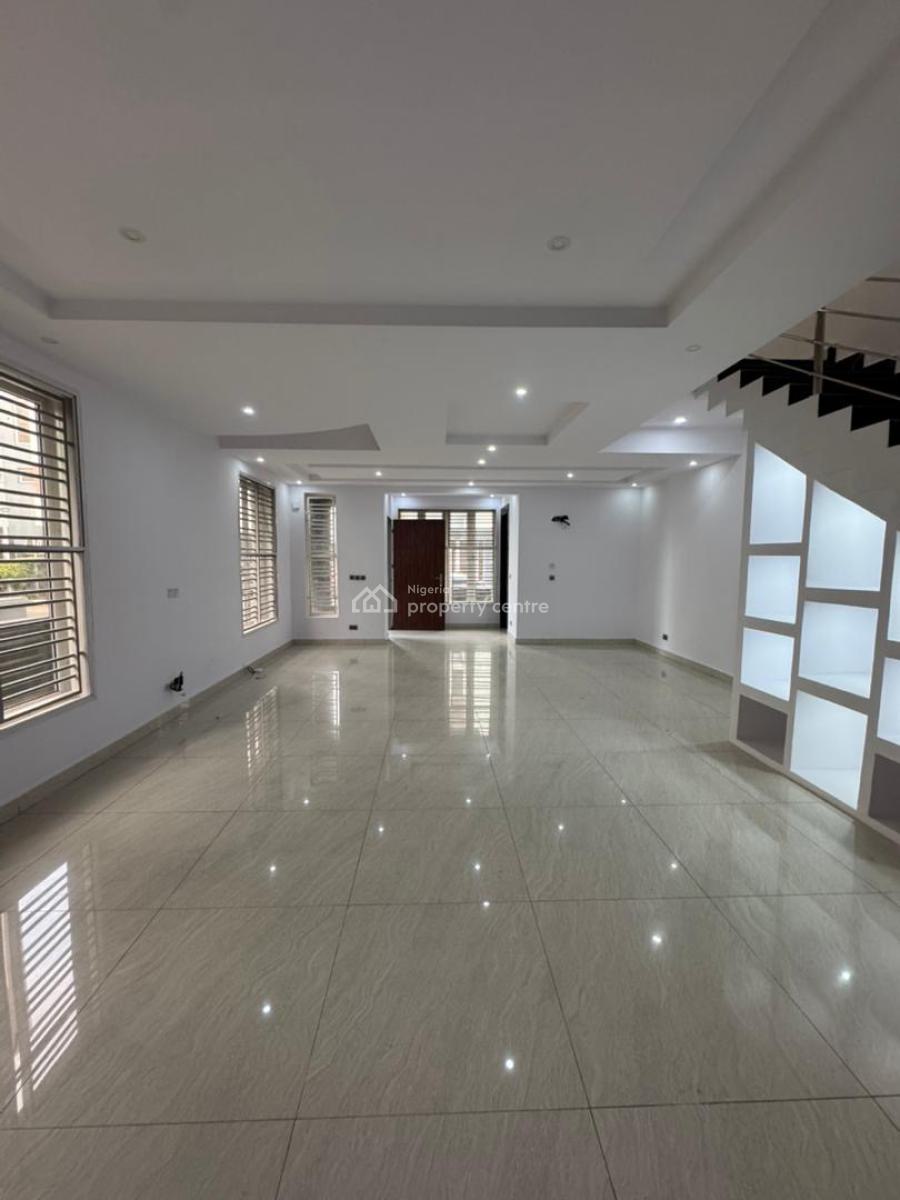 Spaciously Built 5 Bedroom Semi-detached Duplex with Bq, Osapa, Lekki, Lagos, Semi-detached Duplex for Sale
