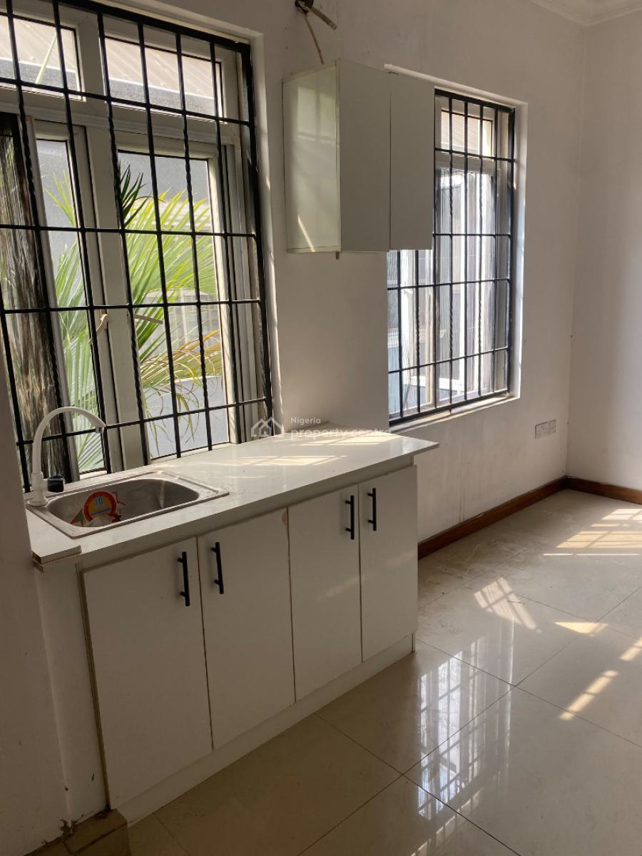 Luxury One Room Studio with Open Plan  Kitchen, Along New Market Road, Oniru, Victoria Island (vi), Lagos, Self Contain (single Rooms) for Rent