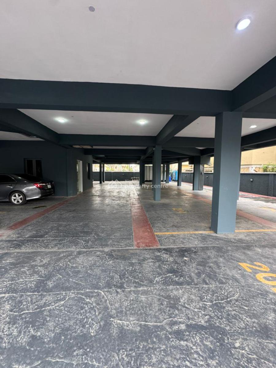 Lovely 3 Bedroom Apartment with Pool, Lekki Phase 1, Lekki, Lagos, Flat / Apartment for Sale