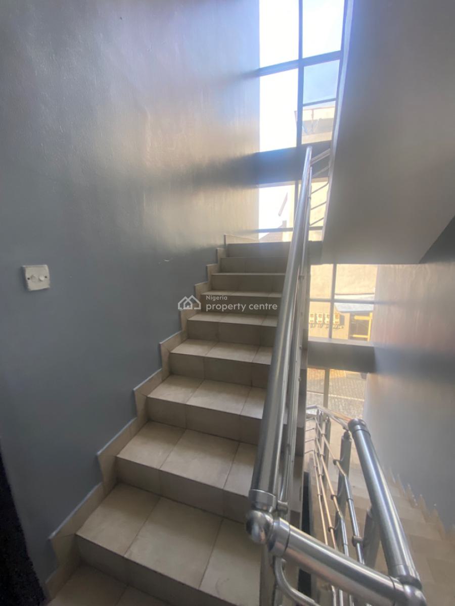 Spacious Serviced 3 Bedroom Apartment, Off Tf Kuboye Road Marwa, Lekki Phase 1, Lekki, Lagos, Flat / Apartment for Rent