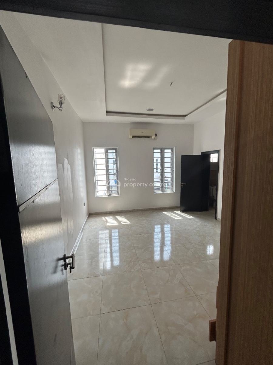 Newly Renovated 4 Bedroom Semi Detached House with a Bq, Osapa, Lekki, Lagos, Semi-detached Duplex for Rent