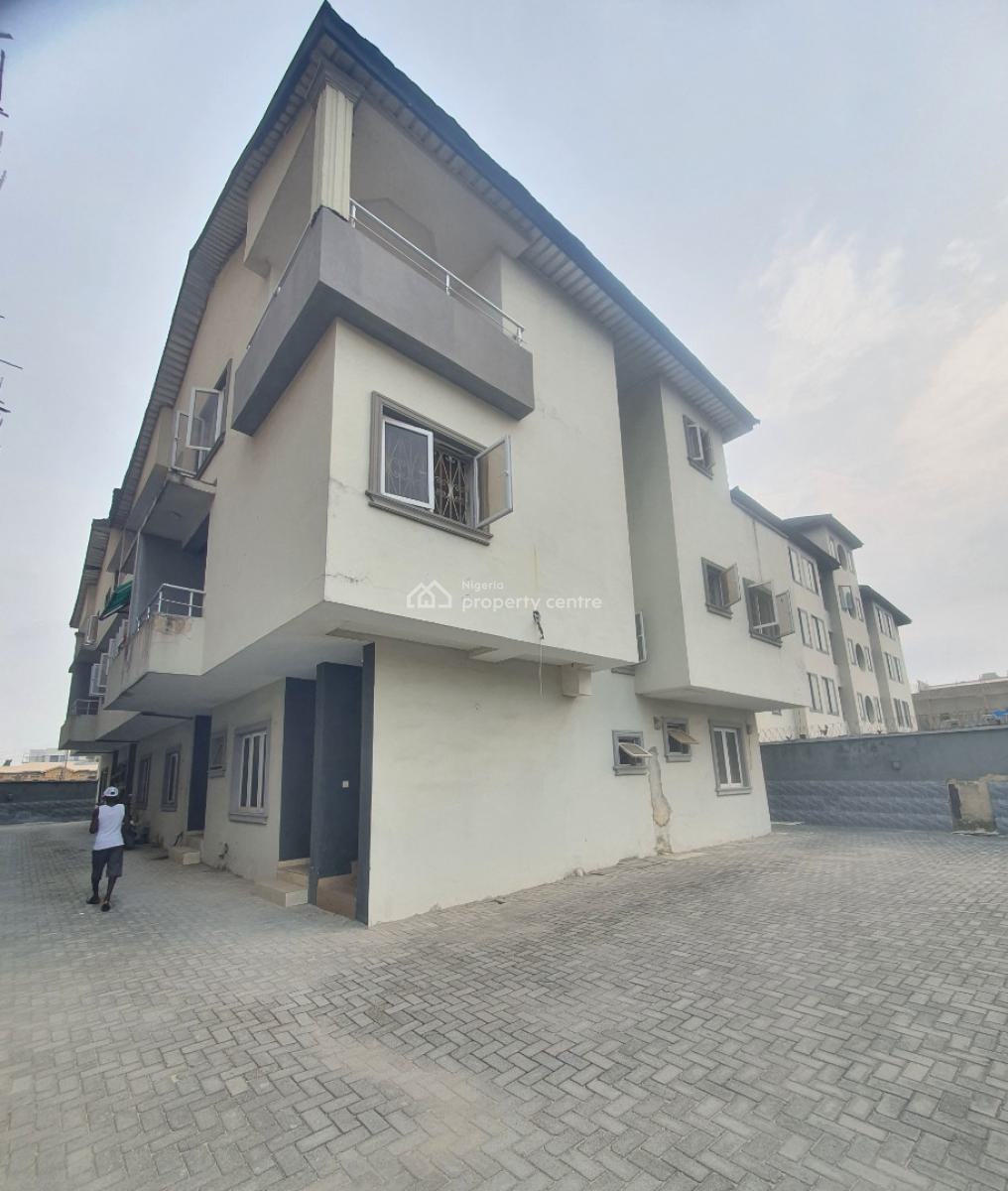 Investors Deal: 4 Units of 3-bedroom Townhouses + 1-bedroom Flat, Fubara, Off Alpha Beach Road, Igbo Efon, Lekki, Lagos, Terraced Duplex for Sale