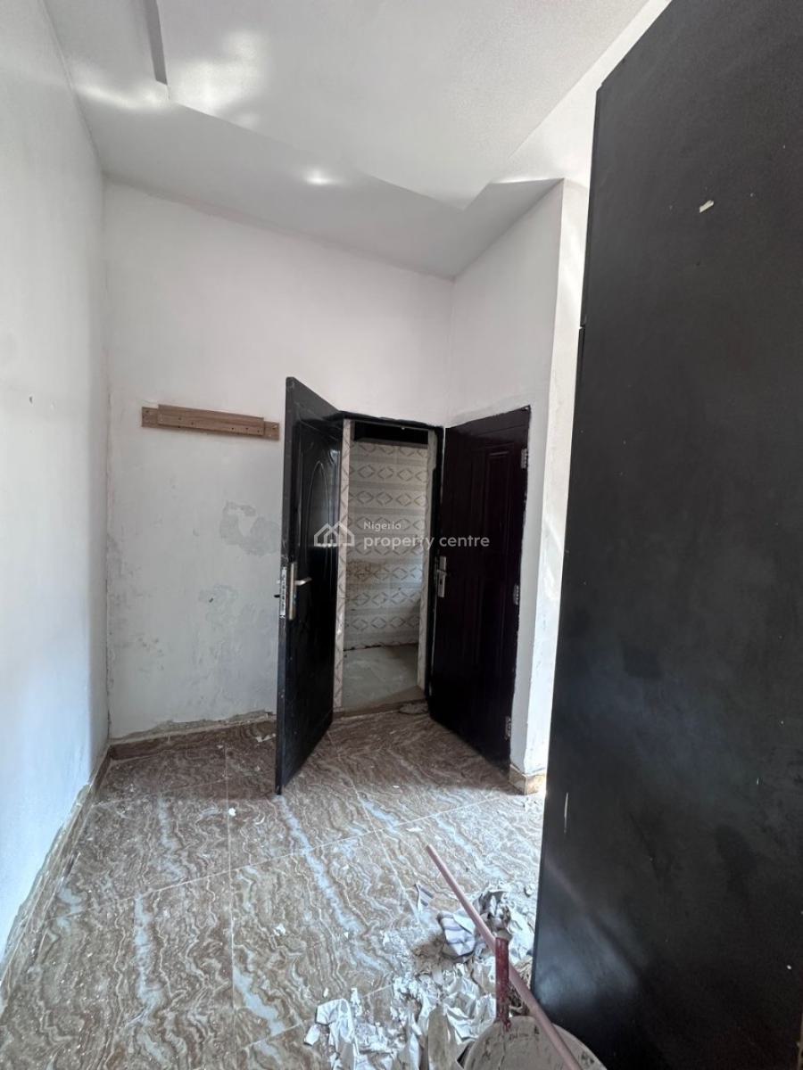 a Spacious Studio with Personal Kitchen in a Serene Location, Osapa, Lekki, Lagos, Self Contain (single Rooms) for Rent
