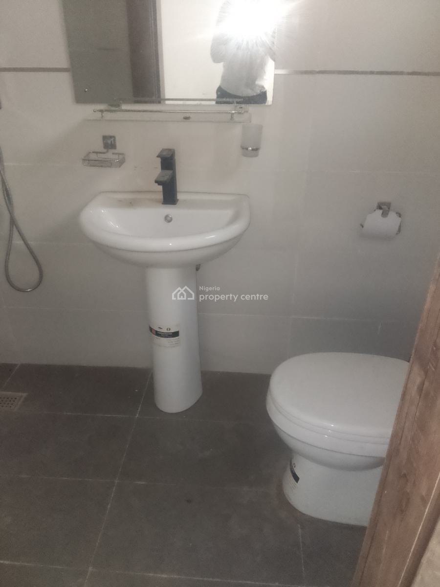 Sweet Three Bedrooms Flat, Gilmore, Jahi, Abuja, Flat / Apartment for Rent