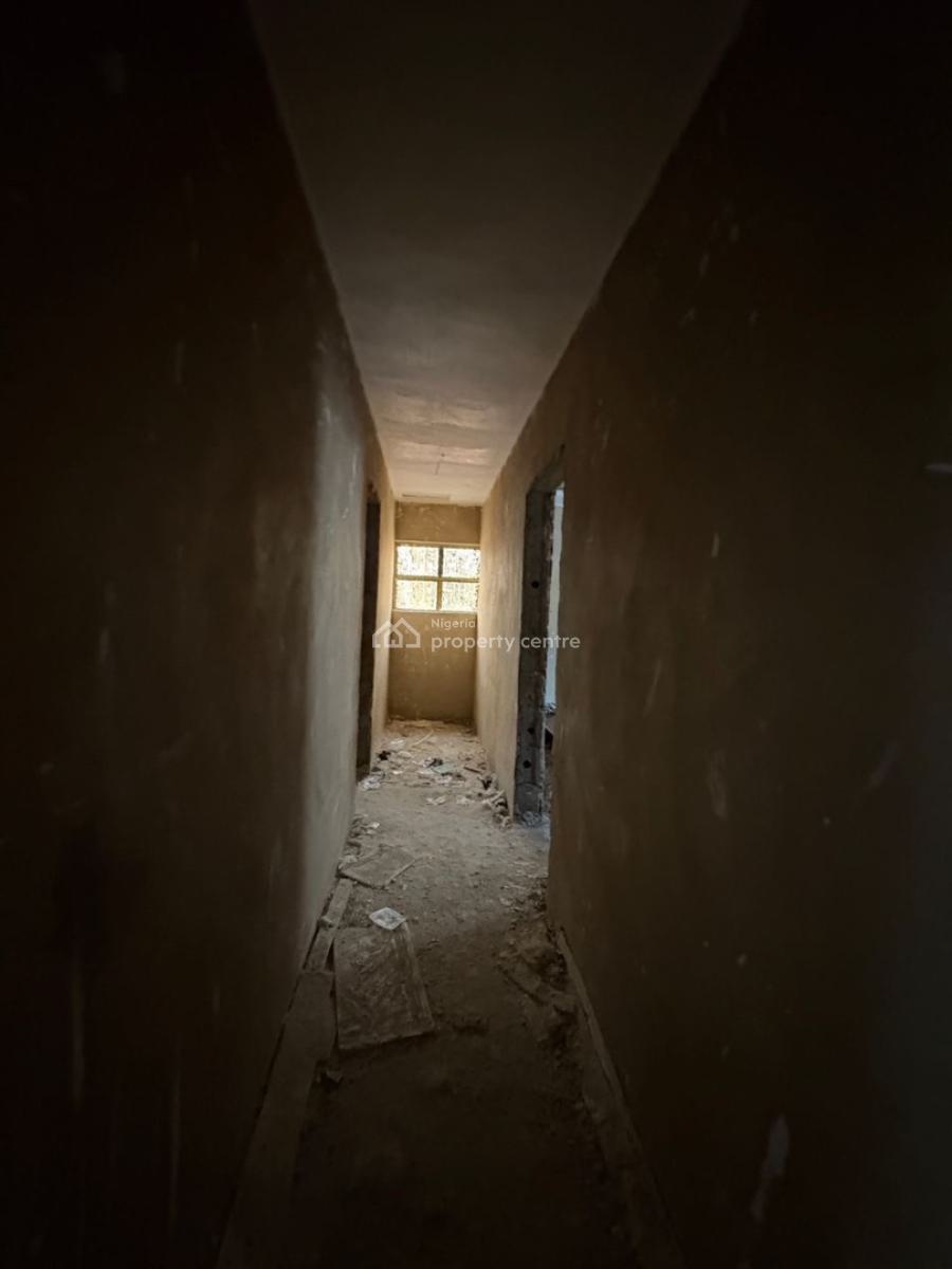 Cashflow Generating Investment Located in a High Demand Area, Obanikoro, Shomolu, Lagos, House for Sale