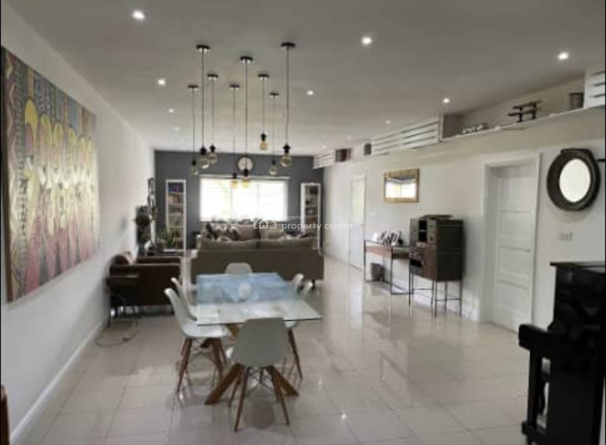 Spacious 3 Bedroom Apartment (no Bq) & Additional Storage (perfect Location, Lekki Phase 1, Lekki, Lagos, Flat / Apartment for Rent