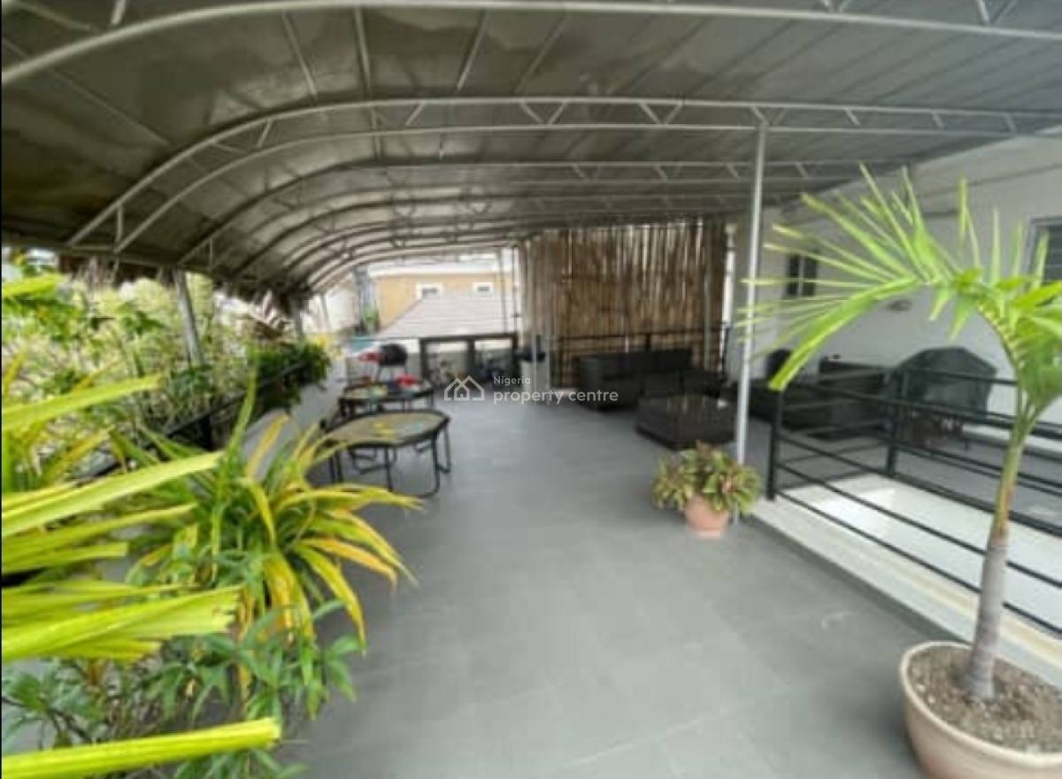 Spacious 3 Bedroom Apartment (no Bq) & Additional Storage (perfect Location, Lekki Phase 1, Lekki, Lagos, Flat / Apartment for Rent