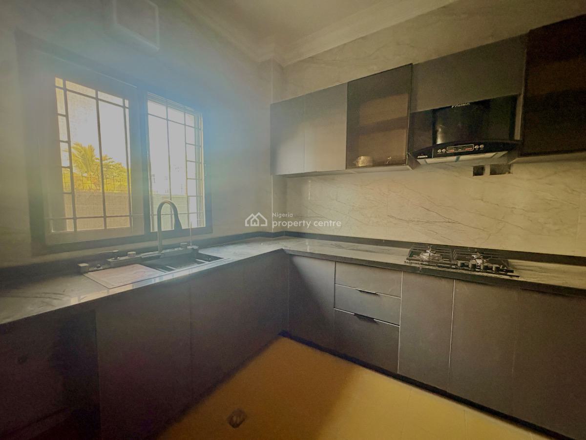 Fully Serviced 3 Bedroom Apartment, Lekki Phase 1, Lekki, Lagos, Flat / Apartment for Rent