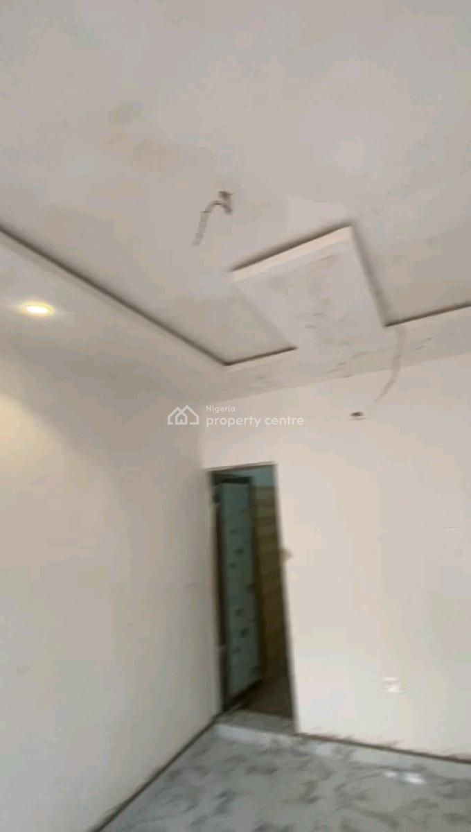 Newly Built Studio Apartment, Off Odunsi Street, Bariga, Shomolu, Lagos, Self Contain (single Rooms) for Rent