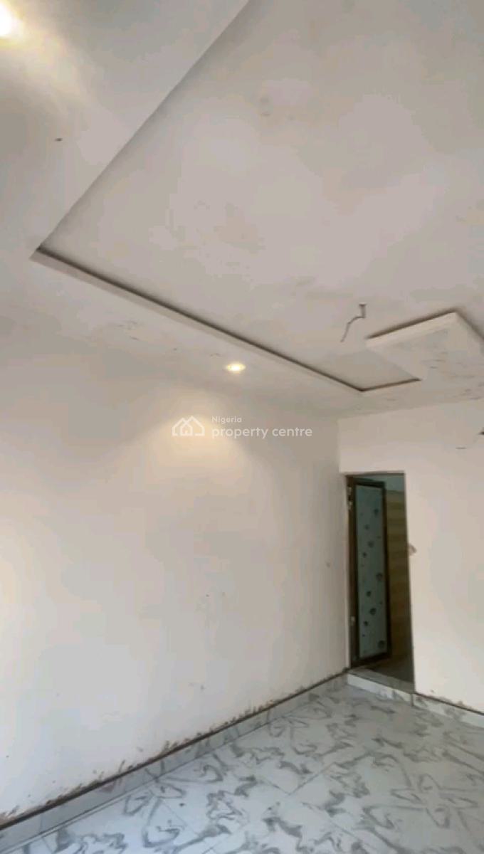 Newly Built Studio Apartment, Off Odunsi Street, Bariga, Shomolu, Lagos, Self Contain (single Rooms) for Rent