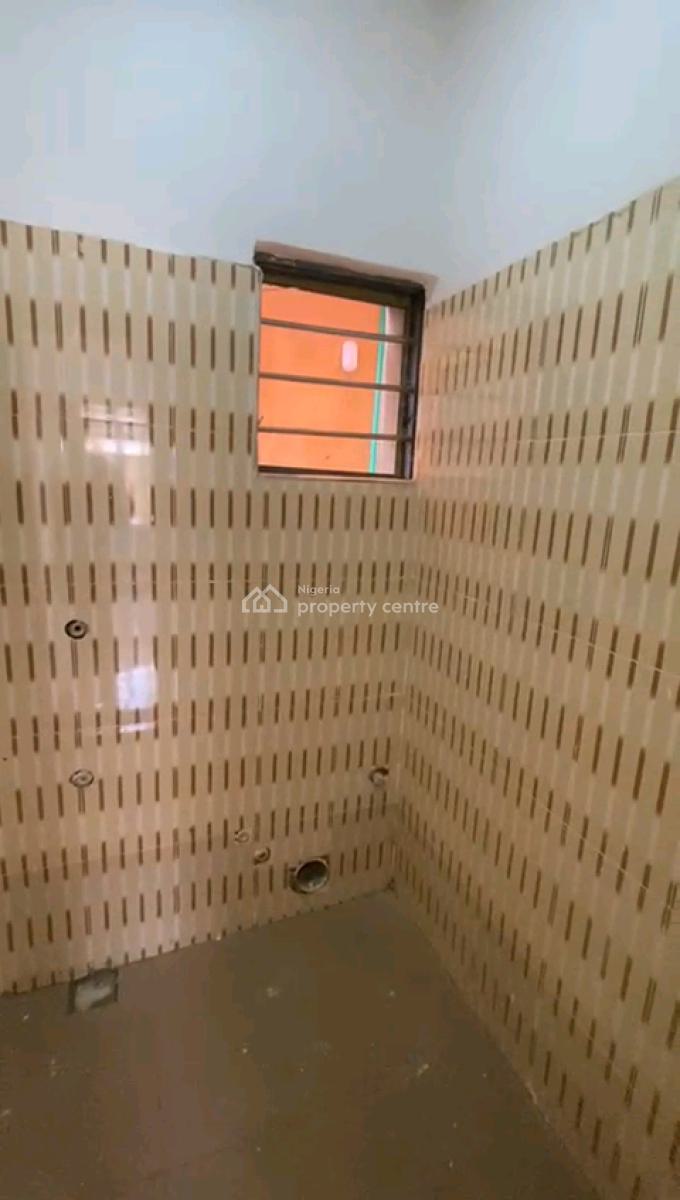 Newly Built Studio Apartment, Off Odunsi Street, Bariga, Shomolu, Lagos, Self Contain (single Rooms) for Rent