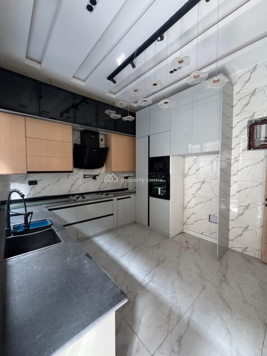 Beautiful 4 Bedroom Terrace Duplex with a Swimming Pool, Lekki Phase 1, Lekki, Lagos, Terraced Duplex for Sale