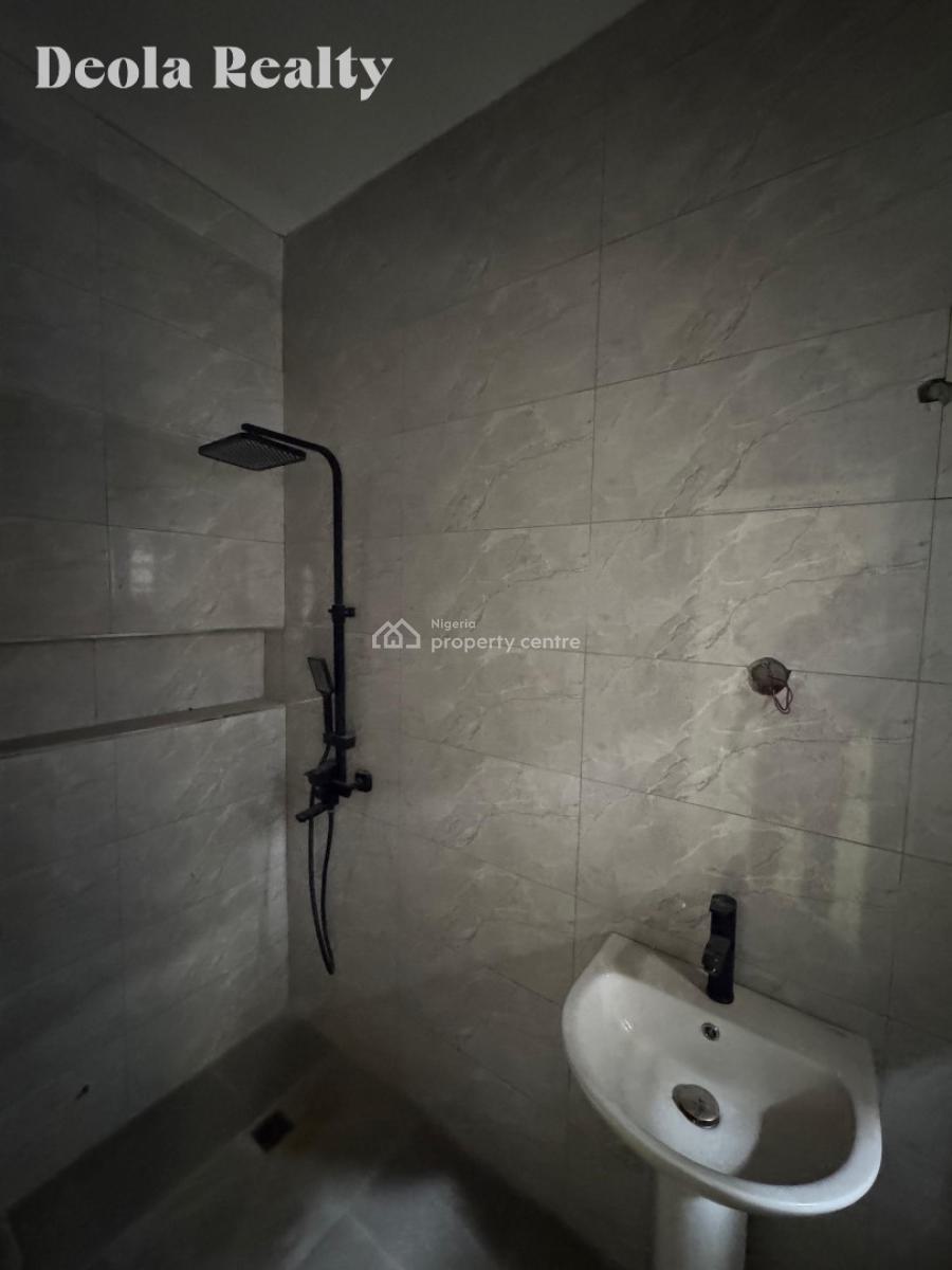 Modern 2 Bedroom Fully Serviced Apartment, Inside a Gated Estate, Ologolo, Lekki, Lagos, Flat / Apartment for Sale