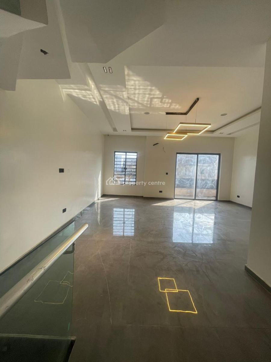 Luxury 4 Bedroom Terrace Duplex in an Estate with Amazing Features, Lekki Phase 1, Lekki, Lagos, House for Sale
