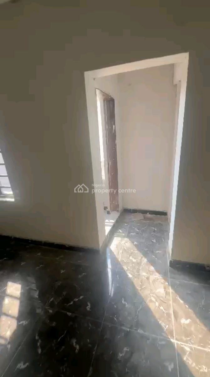 Newly Built and Modern 5 Units 2 Bedroom Apartment, Off Ayodele Okeowo, Soluyi, Gbagada, Lagos, Flat / Apartment for Rent