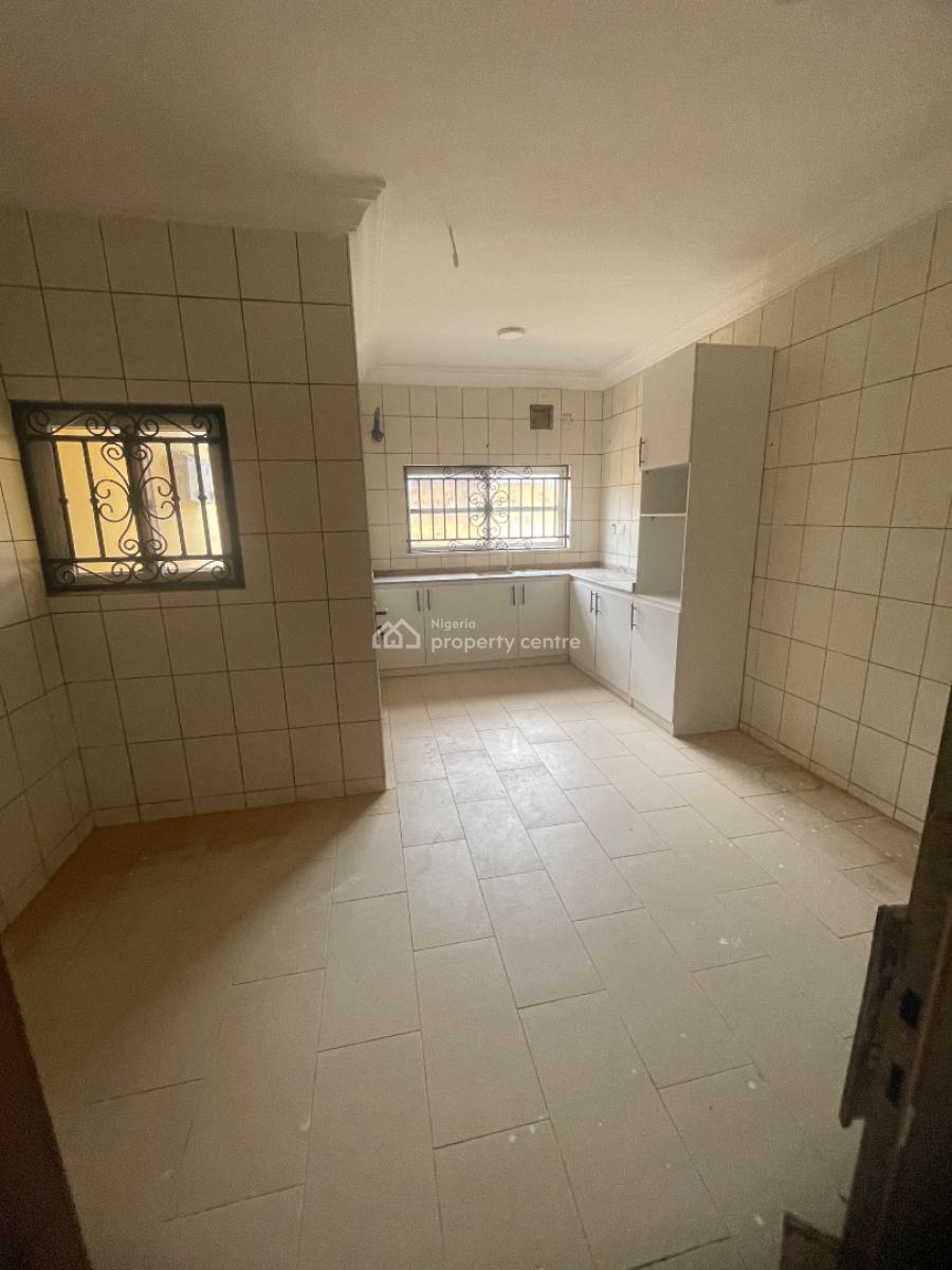 Spacious and Sharp 3 Bedroom Flat, Mobile Road, Ajah, Lagos, Flat / Apartment for Rent