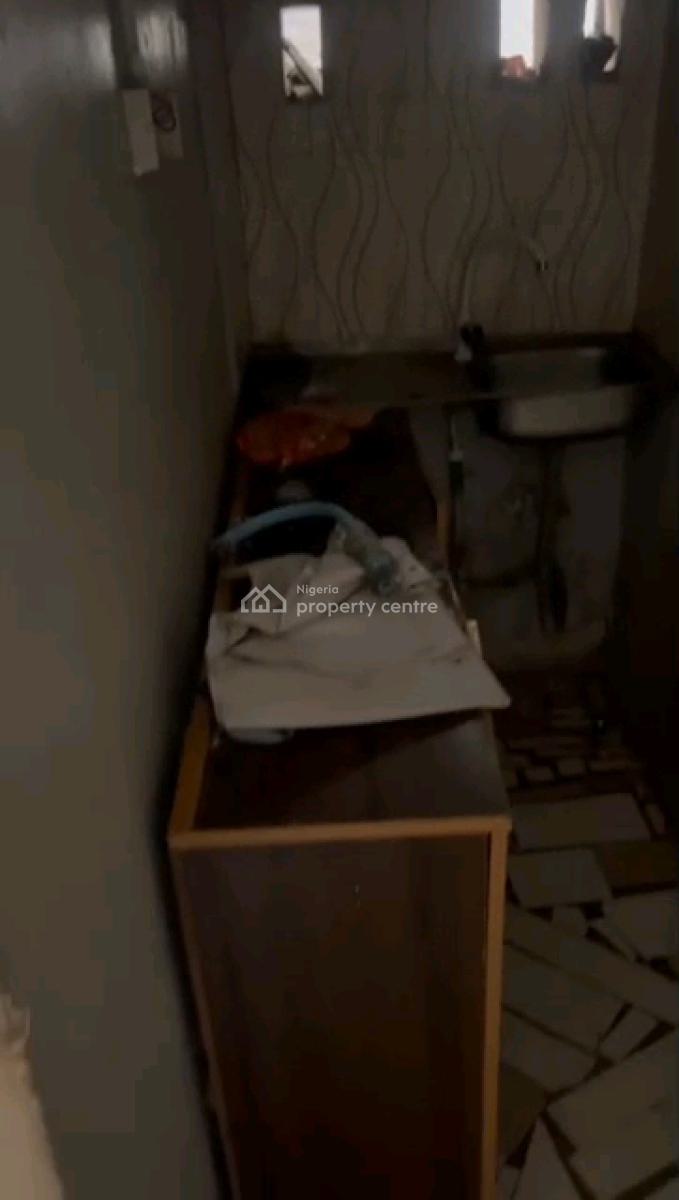 Standard Mini Flat, Onike, Yaba, Lagos, Mini Flat (room and Parlour) for Rent